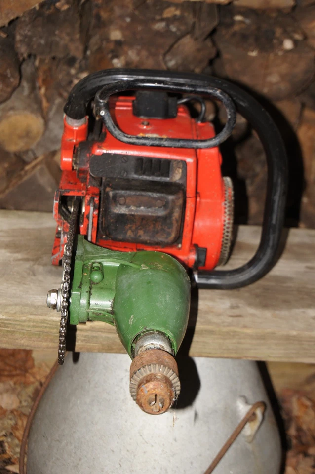 Jonsered 49SP con accesorio de taladro Atom raro, funciona en excelente estado, envío rápido Foto 3 de 4