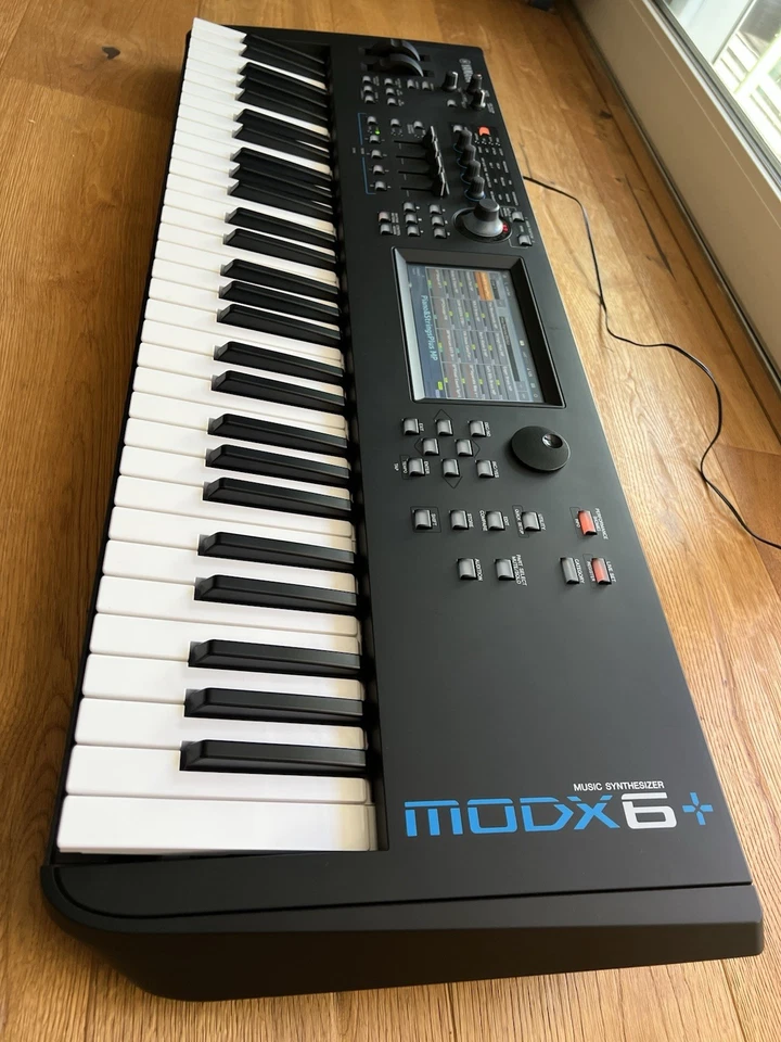 Yamaha MODX6+ Synthesizer Keyboard - 61 Tasten - neuwertig/ OVP - Bild 3 von 4