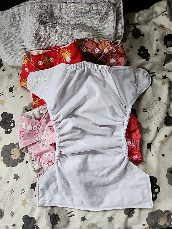 Pañales de tela pañales de bolsillo lote de 5 con inserciones unicornios rosas flores arco iris Foto 3 de 4