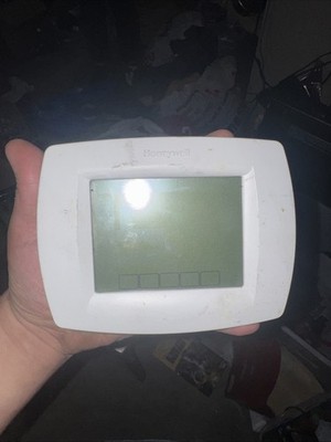 Honeywell TH8320U1008 7-Day VisionPRO 8000 Touchscreen Programmable Thermostat