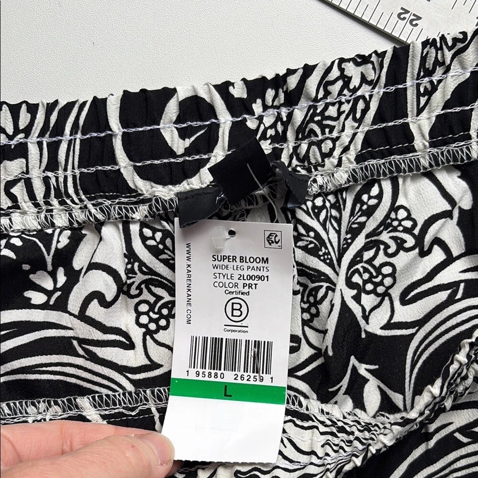 Karen Kane Wide Leg Bloom Pants In Black/White Large - Image 2 of 4