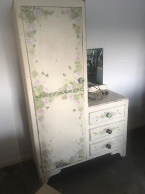 Wardrobe With Drawers Mirror All In One Wardrobes Gumtree