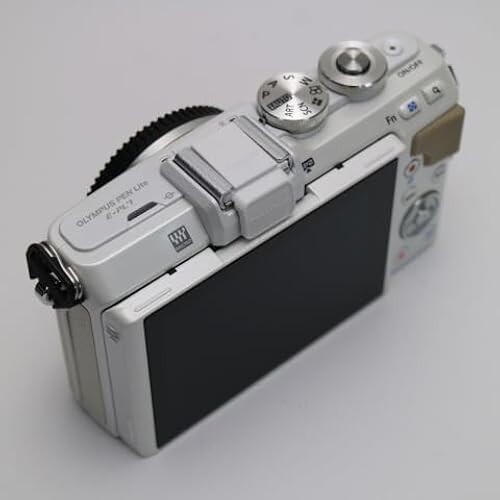 OLYMPUS PEN E-PL7 14-42mm EZ Lens Kit White Mirrorless