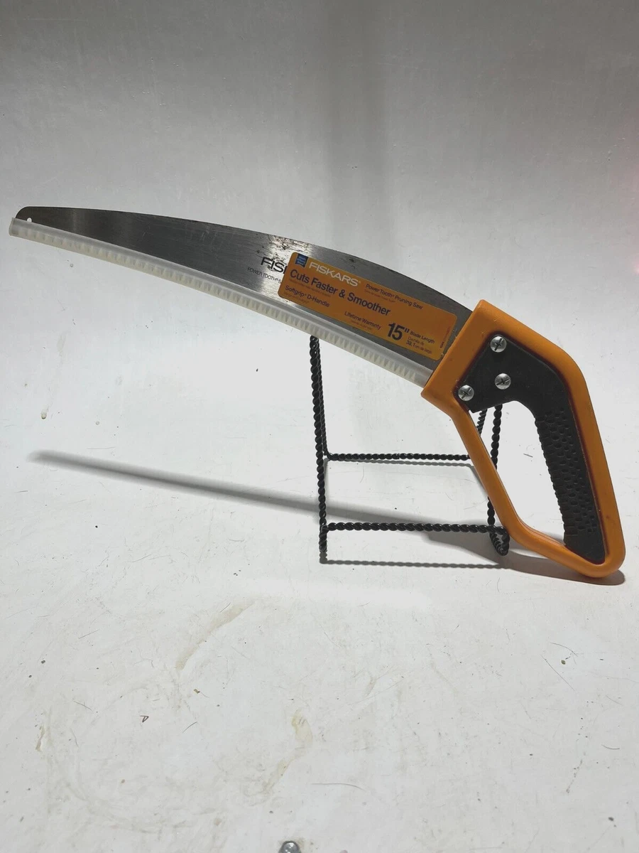 Fiskars 15 Inch Pruning Saw With D Handle