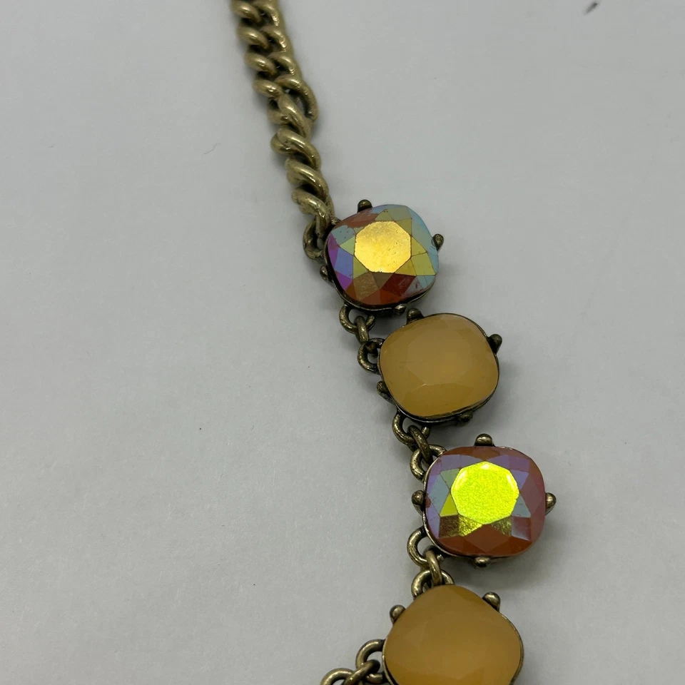 J. Hermoso collar llamativo Crew de latón con 11 cristales pastel iridiscente 18" Foto 4 de 4