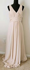Monique Lhuillier Bridesmaids V-Neck Pleated Chiffon Gown Sz 8 Champagne
