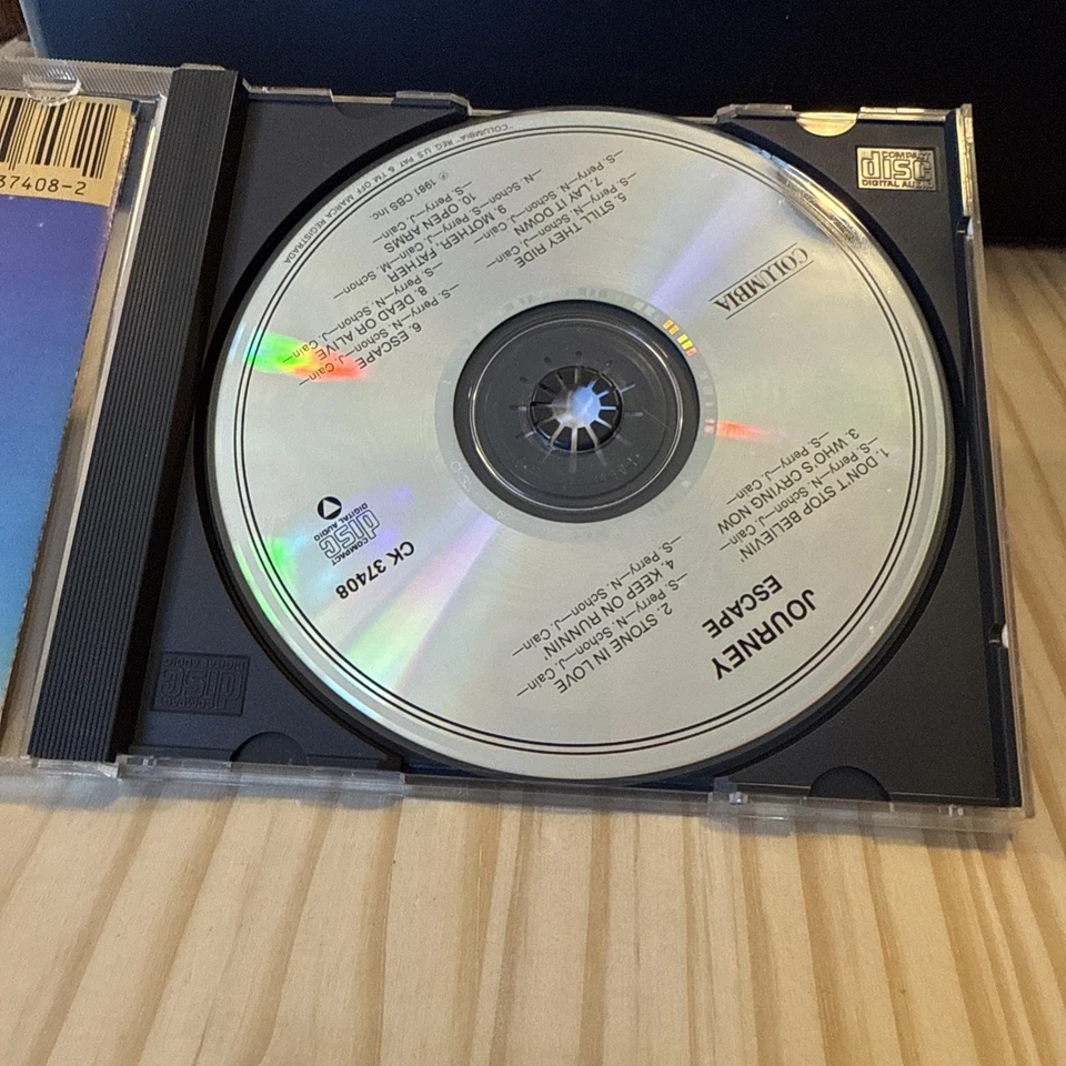 Journey - Escape CD - CBS CK 37408 — 第 3/4 张图片