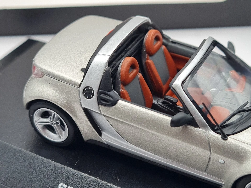 Minichamps 1:43 Smart Roadster beige metallic /silber mit OVP - Bild 2 von 4