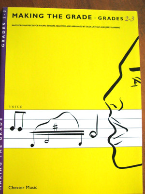 Making the grade 2-3 Gesang und Klavier, leicht bis mittelschwer, nicht benutzt