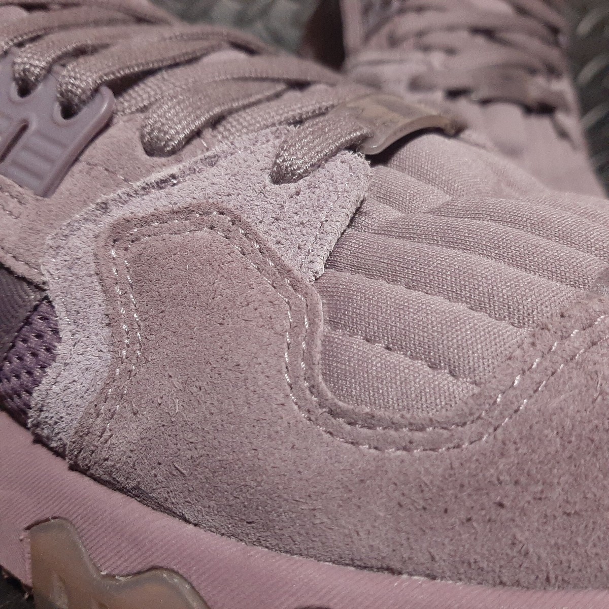 violetページ Buy Packer x Consortium ZX Torsion 'Mega Violet' - EF7734 | GOAT
