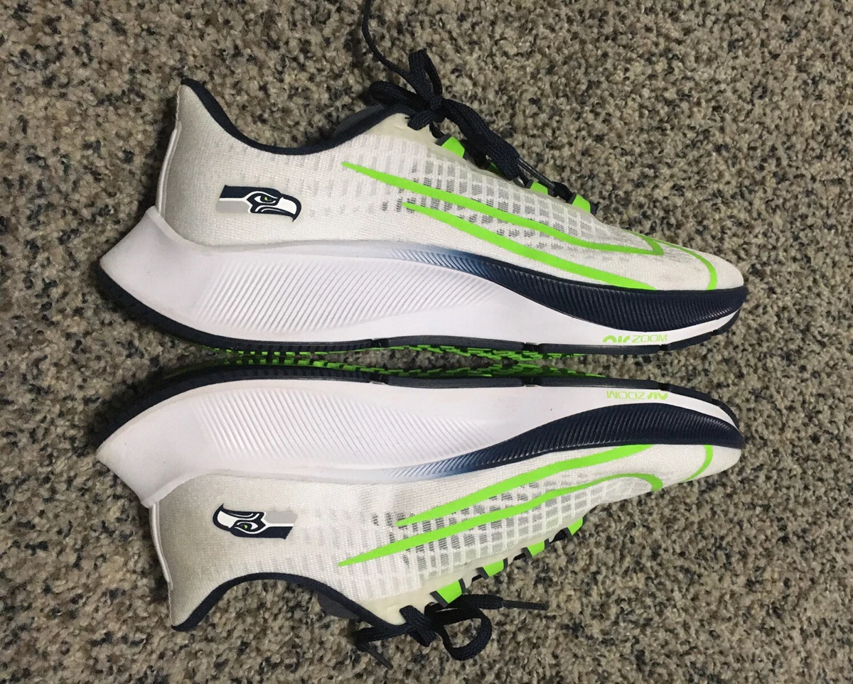 nike pegasus seahawks
