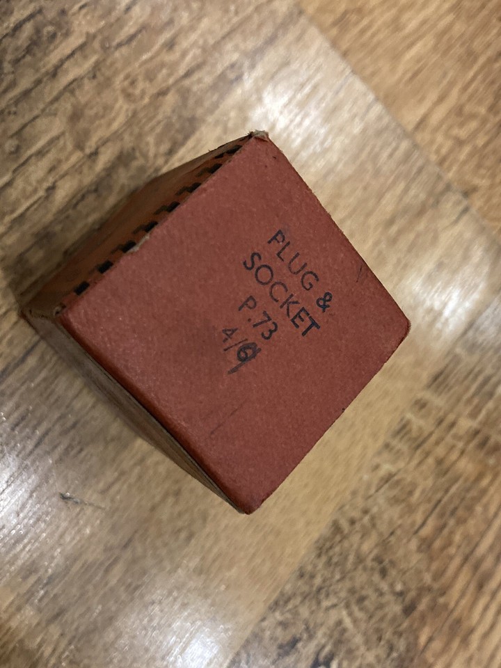 Bulgin P.73 Plug and Socket British made Quality Products + FREE