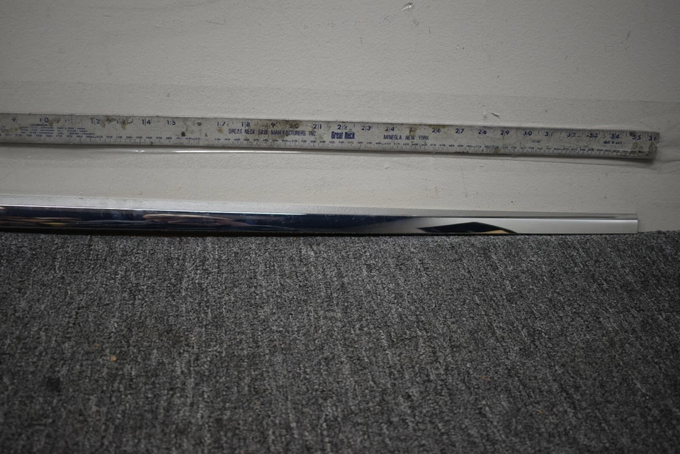 2012-2017 BENTLEY GT DOOR MOULDING RIGHT SIDE FACTORY OEM - Image 3 of 4