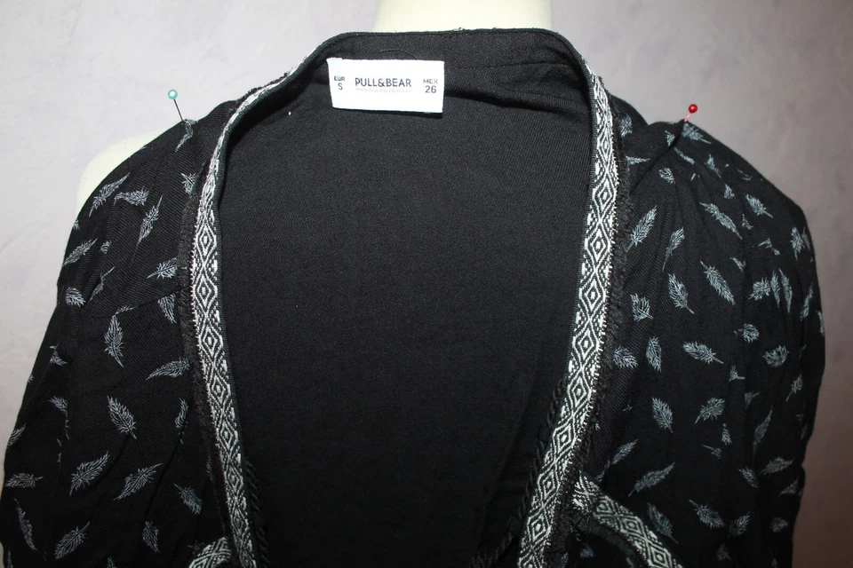 GILET COURT / BOLERO FEMME °°° PULL & BEAR °°° TAILLE S - Photo 2/4