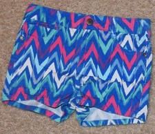 Epic Treads Size 12 Girls zig zag Designed Shorts