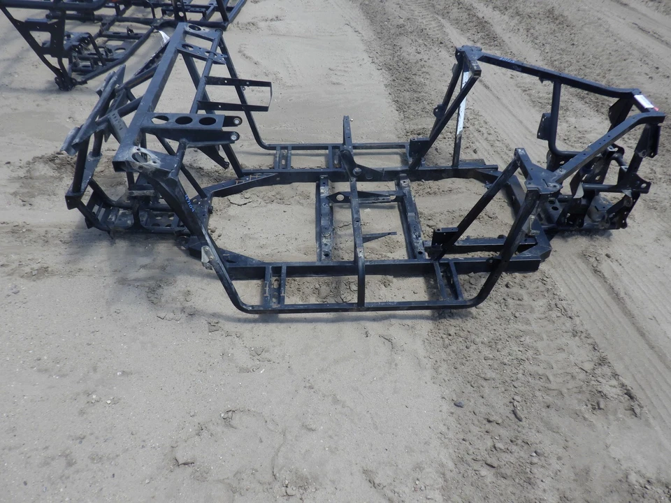 Polaris RZR 800S EFI 09 Frame 1016473-458 Paperwork CT 47109 Foto 4 de 4