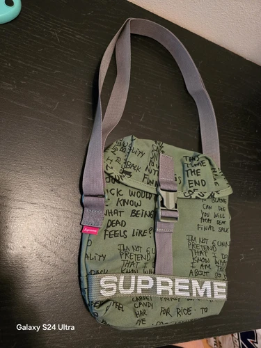 Sac latéral Supreme Field olive (Gonz)