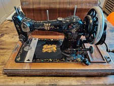 Beautiful Jones C.W.S. Federation Hand crank Family Vintage sewing machine