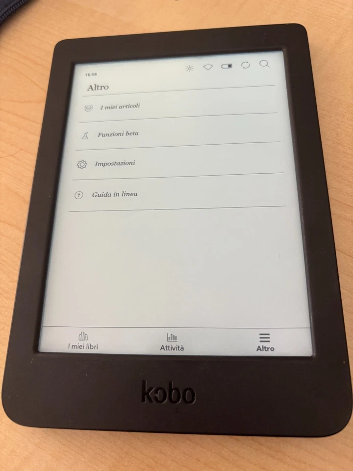 Kobo Nia lettore e-book Touch screen 8Gb Wi-Fi Nero - Immagine 2 di 2