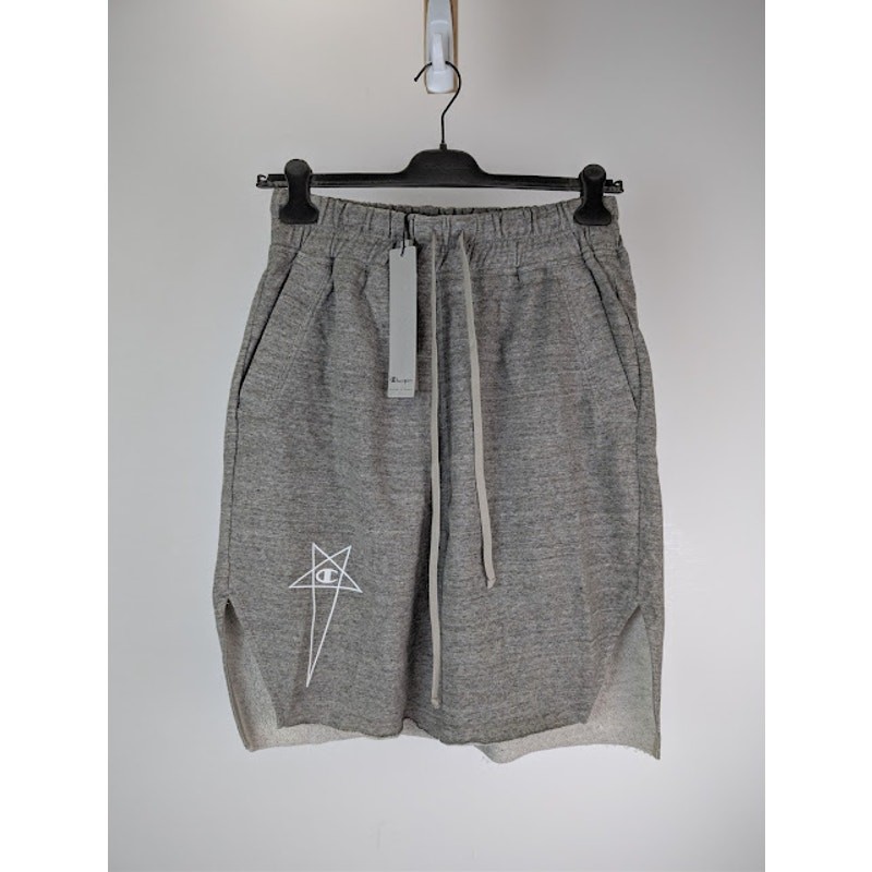 Rick Owens × Champion / BEVELED PODS Rick Owens x Champion Knitted Beveled Pods Shorts in Grey Melange
