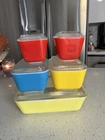Set of 5 Vintage Pyrex Refrigerator Dishes w/lids Primary Colors Red Blue Yellow