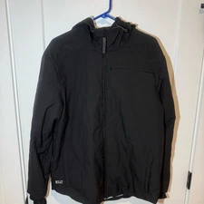 BYLT Basics Drop Cut Puffer Jacket. Casual, Outdoor, Lightweight, Preppy. Large.