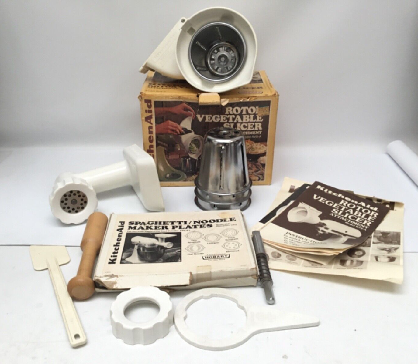 VTG Kitchen Aid Rotor Slicer Shredder Pasta Maker/Food Grinder Lot FG-A RVS-A