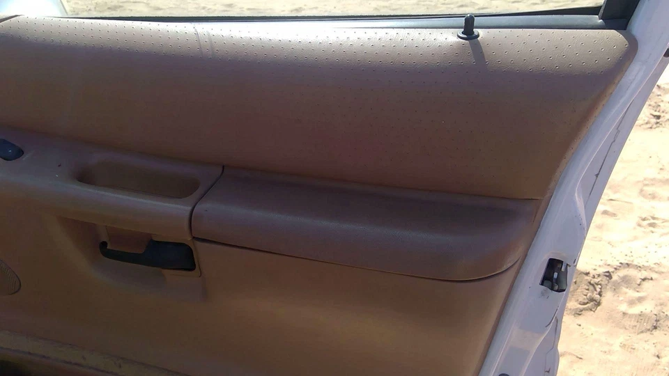 Ford Explorer 1995 1996 pasajero puerta delantera derecha interior panel de moldura marrón Foto 2 de 4