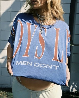 Boys Lie Women s Blue Graphic Print Crew Neck Short Sleeve T-Shirt S/M
