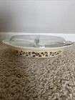 Pyrex Vintage Gold Leaf Acorn Divided Casserole Dish Golden 1-1/2 Qt w Lid 945C