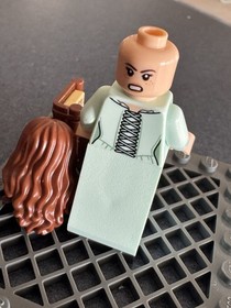 Lego Carina Smyth Minifigure (71042)