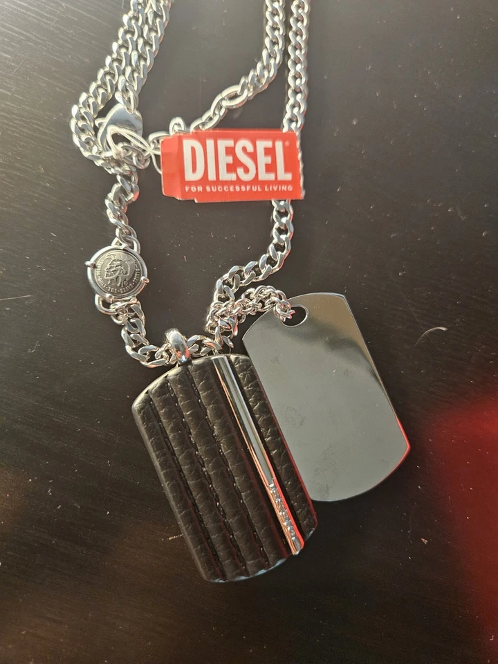 Collar Diesel Doble Etiqueta de Perro DX1040040 Cadena de Acero Inoxidable - Nuevo con Caja y Foto 3 de 4