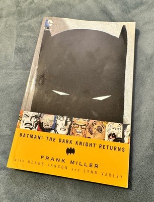 Batman: The Dark Knight Returns 2002 DC Comics Frank Miller Very Good 