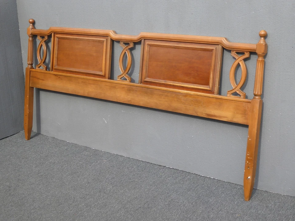 Cabecero King vintage moderno de mediados de siglo de madera maciza de cerezo Foto 4 de 4