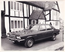 VAUXHALL VENTORA REG No.KXE 858K, FRONT SIDE VIEW, PHOTOGRAPH.