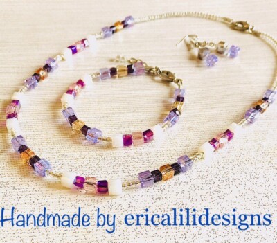 GLAS WÜRFEL QUADRAT FACETTIERT PERLEN SET HALSKETTE ARMBAND OHRRINGE LILA ROSA MIX