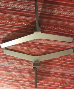 Sony Tv stand legs 501281411 501281511 Xbr55X900H Xbr65X900H has neck screws