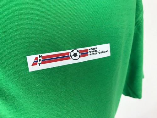Maglietta da allenatore di calcio UMBRO Norvegia taglia XL Norsk FotballTrenerforening - Foto 3 di 12