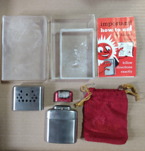 VINTAGE 1960's Jon-E HAND POCKET WARMER—ORIGINAL BOX/INSTRUCTION BOOK/FELT BAG