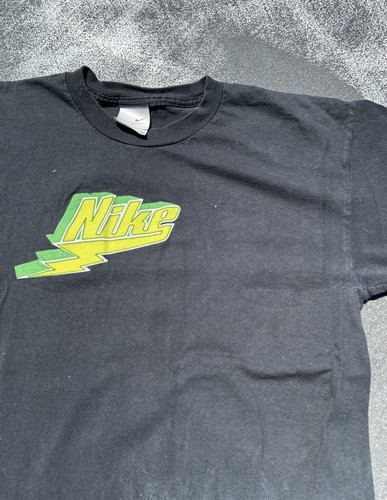 Vintage Nike Lightning Bolt Black Green Tee Shirt Y2K Gray Tag - Afbeelding 2 van 5