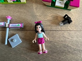 Lego Friends 41013 - Emma's Sports Car (2013) - Near Complete + Extra Parts