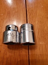 Snap On Mac 3/8 Drive 17 18MM 6PT Shallow Sockets Lot Of 2