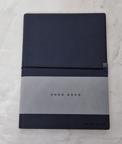 Cuaderno Hugo Boss A5 azul oscuro 160 páginas 154 x 213 mm blanco páginas lisas precio de venta sugerido por el fabricante 25 GBP - Imagen 4 de 4