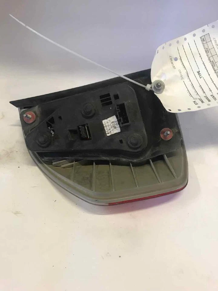 2004-2006 BMW X3 Quarter Mounted Driver LH Tail Light Lamp Assembly - Image 2 of 3