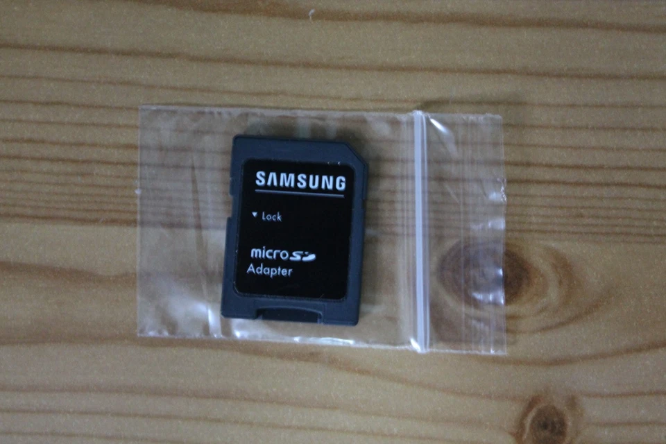 3x Samsung MicroSD To SD Memory Card Adapters For Cameras And Laptops - Image 4 of 4