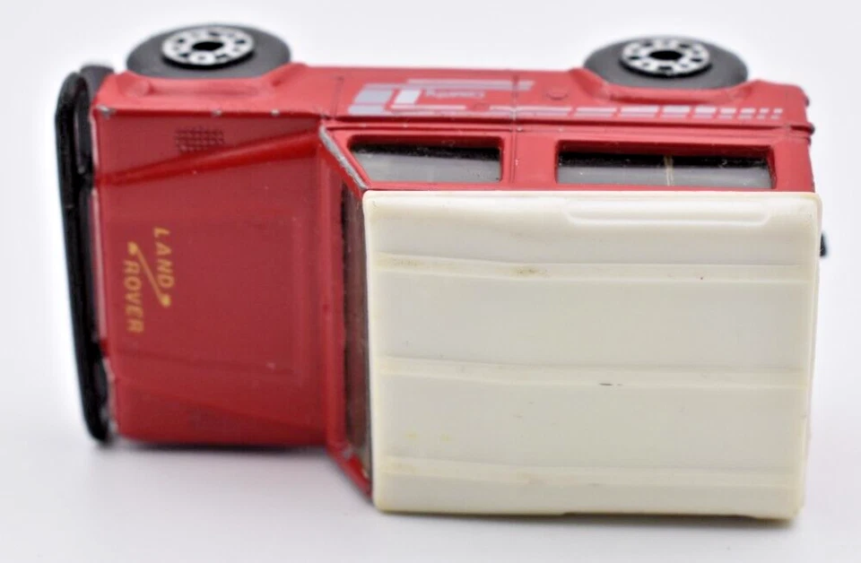 Matchbox Superfast Land Rover 90 Ninety rosso. Piastra di base Thailandia. MBX - Immagine 4 di 4