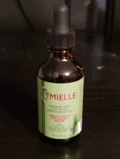 Mielle Rosemary Mint Scalp & Hair Strengthening Oil Infused Biotin 2 fl oz