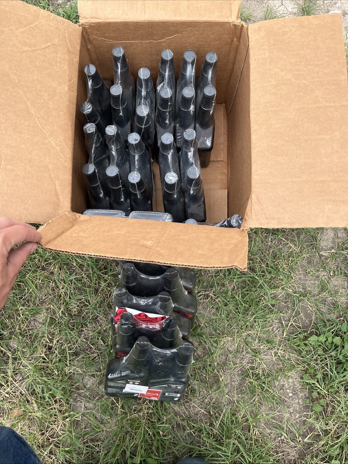 Wynn's  Oil System Cleaner And Supreme +Plus+ Oil Treatment 2 Pack 10121 64328B