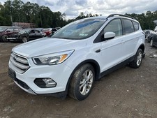 2018 Ford Escape Differential Carrier Assembly Rear 2.0L VIN 9 8th Di