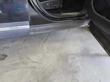 Passenger Side EXPLORER  2016 Rocker Panel Moulding 637283